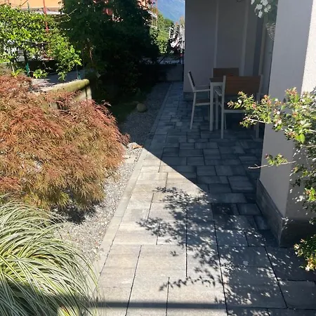 Lido 3 Pool, 30m From The Lake, Pet Friendly 公寓 科利科